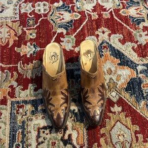 Charlie 1 Lucchese Western Mules Women’s Size 7.5 B Brown
